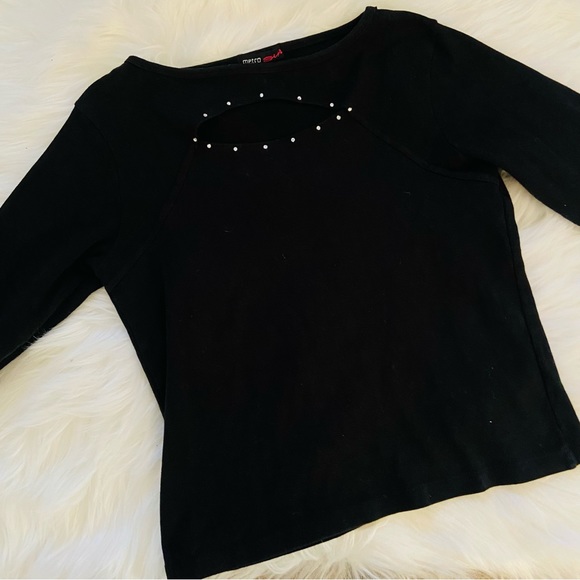 Vintage 90s Y2k Metro Girl 3/4 sleeve keyhole cut out rhinestone top - Picture 2 of 5
